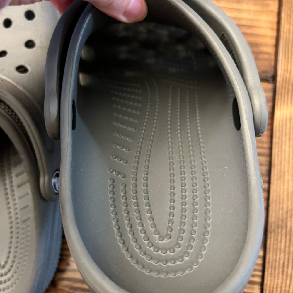 CROCS Classic Clog in Gray - Picture 2 of 5